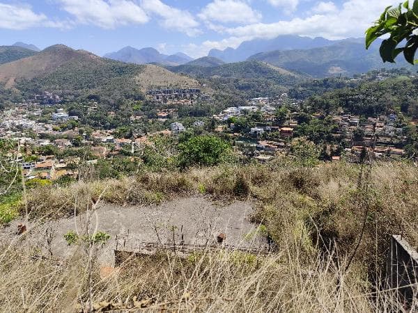 Oferta em destaque — Terreno no Nogueira, Petropolis - RJ, Nº S, 0,01m² | Venda Online