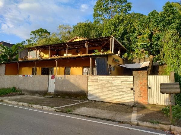 Negócio imperdível — Casa no Rio do Ouro, Rio Bonito - RJ, Nº 1297, 4 quartos, 931,61m² | Venda Direta Online