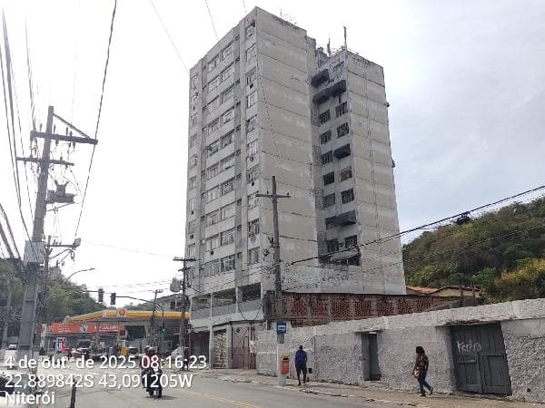Imóvel com potencial — Apartamento no Santa Rosa, Niteroi - RJ, Apto 1004, 80m² | Venda Direta Online