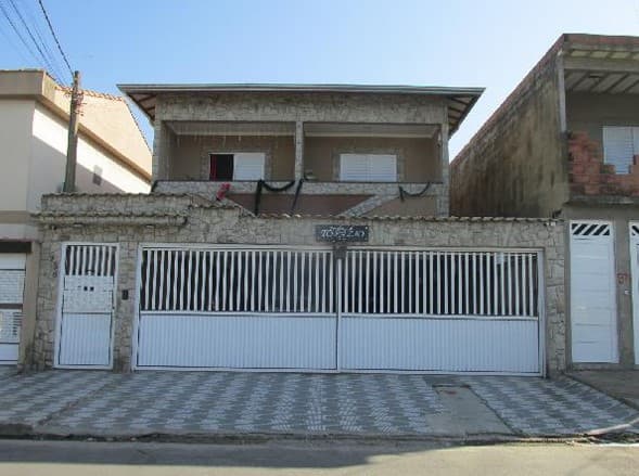 Oportunidade em destaque — Casa no Ribeiropolis, Praia Grande - SP, Nº 976, 2 quartos, 1 vaga, 43,58m² | Venda Direta Online