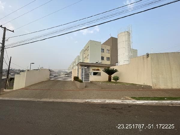 Imóvel em região valorizada — Apartamento no Residencial Professora Madalena Car, Londrina - PR, Apto 11, 2 quartos, 1 vaga, 53,2m² | Venda Direta Online